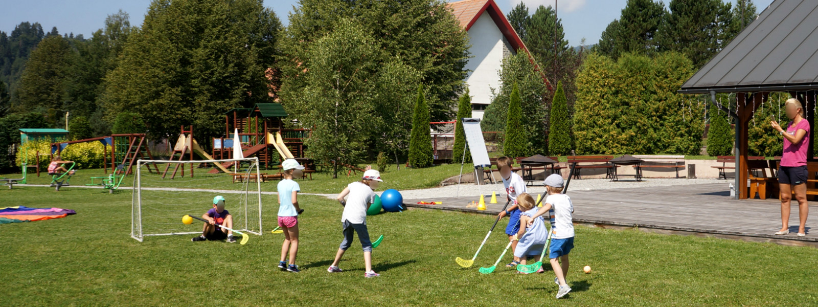 Zacznij przygodę z mini hokejem na trawie